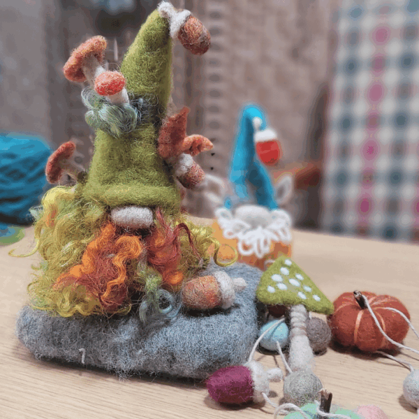 Free Needle Felting Pattern + Video - 10 Minute Acorns - Image 6